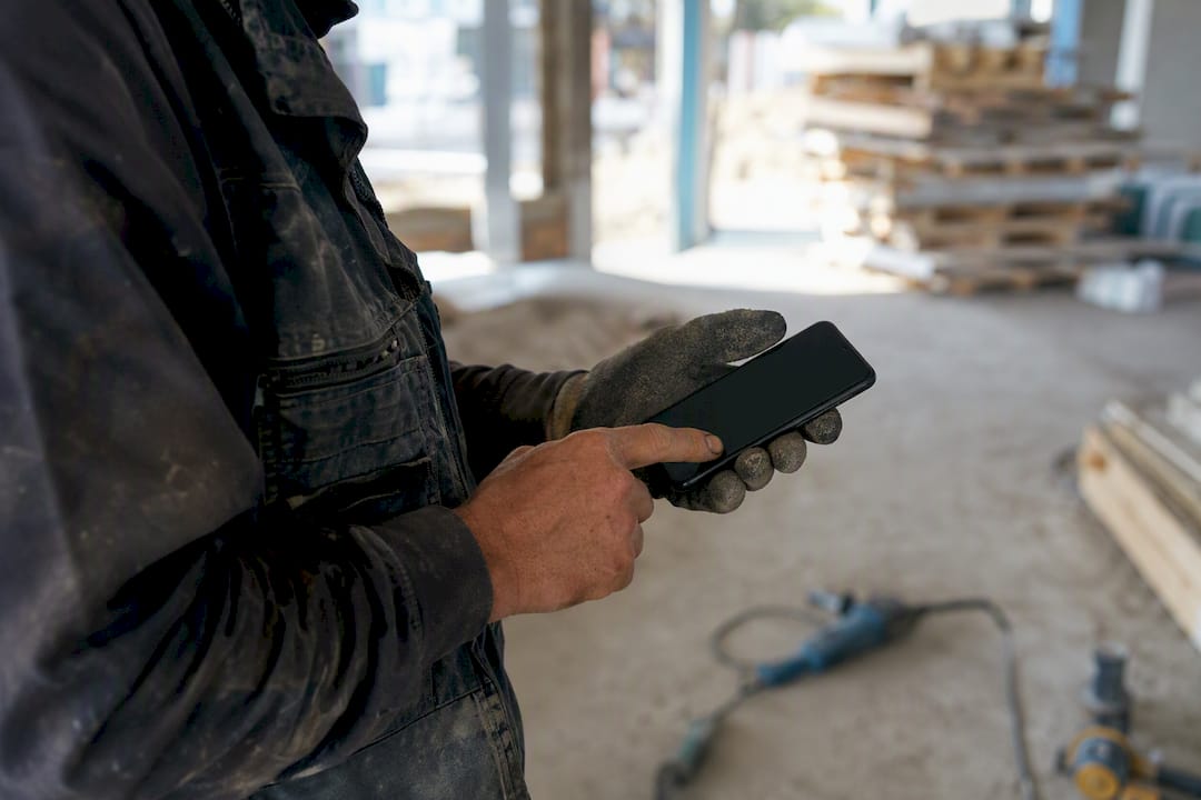 In 5 Schritten Auftragszettel digital einführen für Bau und Handwerk